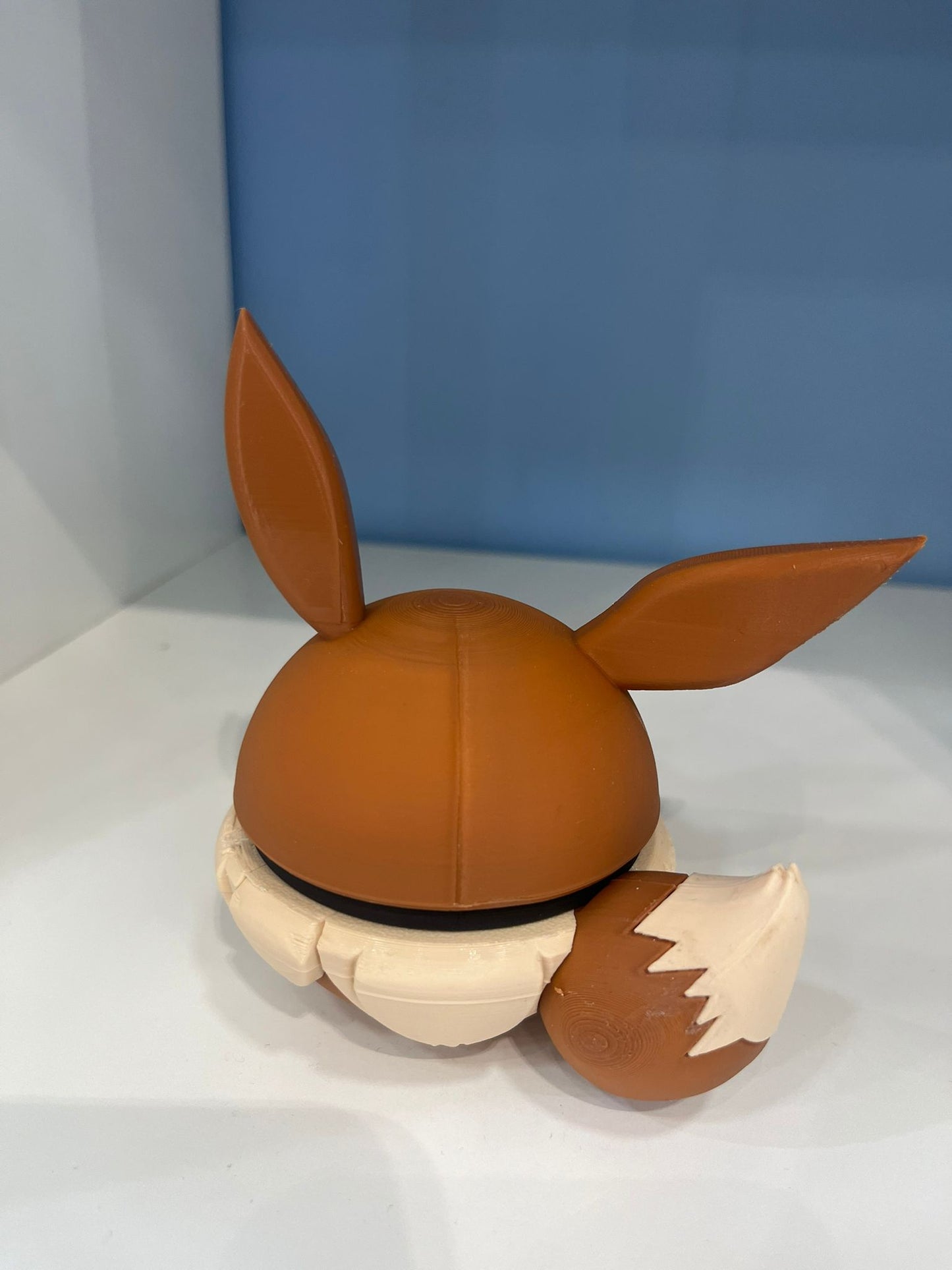 Bola Pokemon Eevee